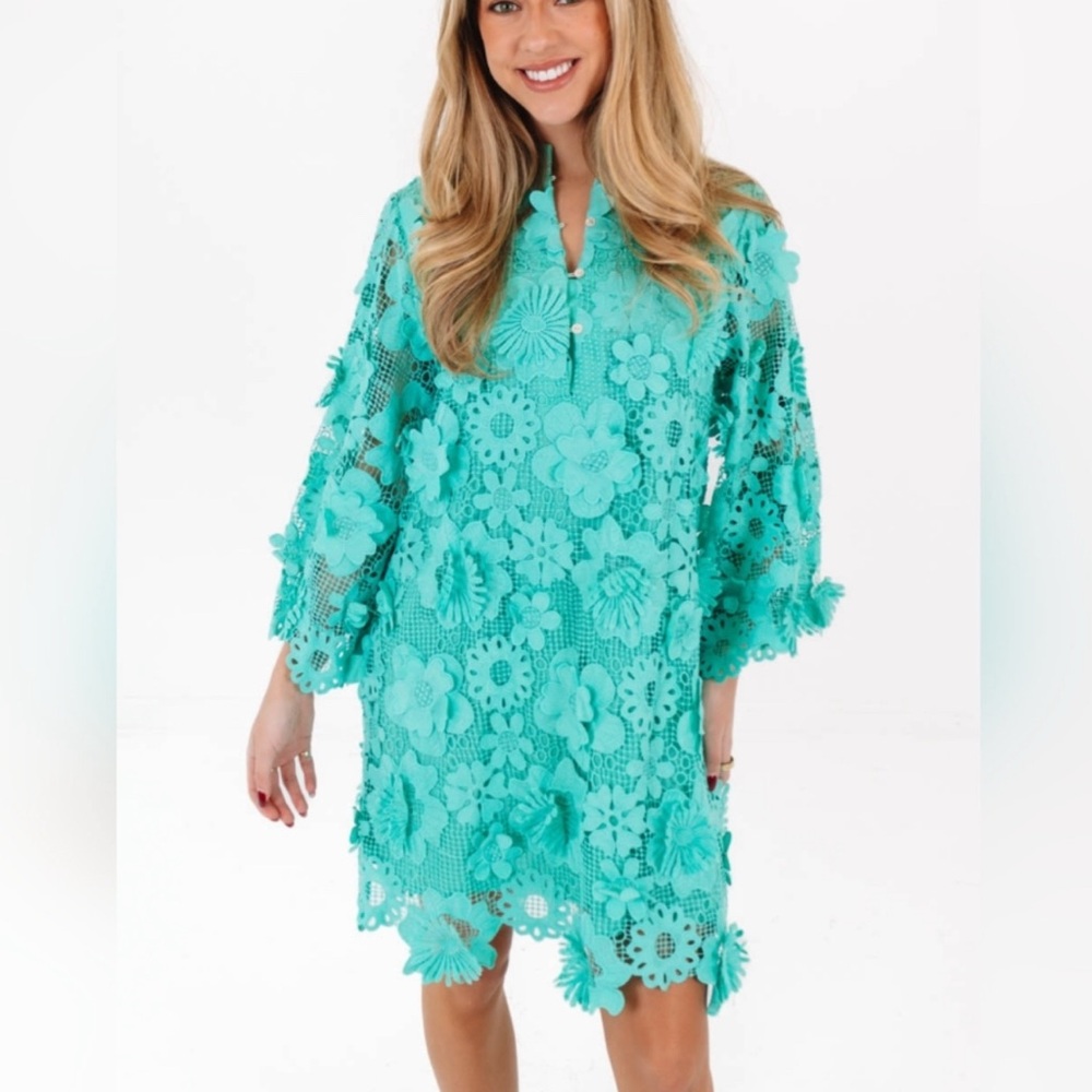 J.Marie Seraphina Floral Lace 3D  Button Up Neck Long Sleeve Shift Dress.